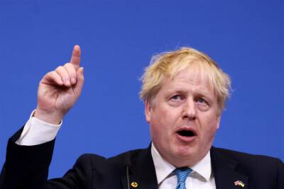 Boris Johnson - Boris Johnson says transgender athletes should not compete in women's sport - givemesport.com - Britain