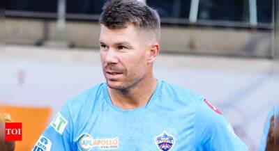 IPL 2022: Want to learn how to play one-handed shots from Rishabh Pant, says David Warner