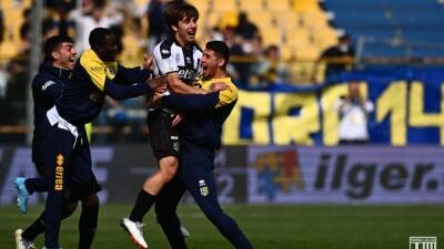 A.La-Serie - Doblete de Adrián Bernabé, el español que triunfa en el Parma - en.as.com - Manchester