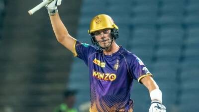 Pat Cummins - Daniel Sams - Pat Cummins equals IPL record after reaching 50 in 14 balls for Kolkata - abc.net.au - Australia - India -  Pune -  Kolkata