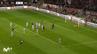 Si te hacen un gol así, no te queda más que aplaudir: la volea que da esperanzas al Eintracht