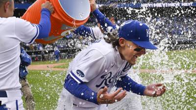 Royals rookie Bobby Witt Jr stars in win over Guardians
