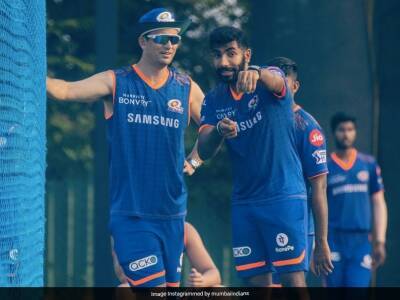 IPL 2022: Shane Bond Expects Turnaround From Mumbai Indians Bowlers After 3 Losses - sports.ndtv.com - India -  Bangalore