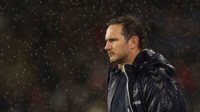 Everton's Lampard says he signed up for the pressure as sacking calls grow