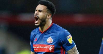 Sunderland defender Jordan Willis back out on grass as he steps up recovery from long-term injury