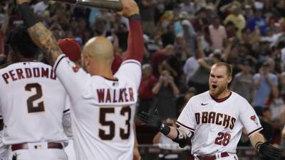 Diamondbacks' Seth Beer blasts walk-off on National Beer Day