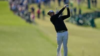 Corey Conners - Mike Weir - Late bogeys cost Conners in second round at Masters - tsn.ca - Canada