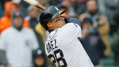 Javier Baez's dramatic walk-off hit delivers Detroit Tigers 5-4 win over Chicago White Sox on Opening Day