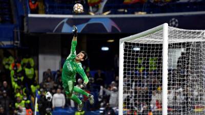 Courtois retrata al Balón de Oro y al The Best - en.as.com