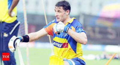IPL 2022: CSK's Michael Hussey reveals why he switched from being a right-hander to a left-handed batter - timesofindia.indiatimes.com - Australia -  Chennai
