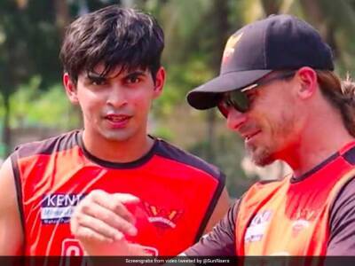 Watch: Dale Steyn Motivates SunRisers Hyderabad Youngster, Compares Him With Ferrari