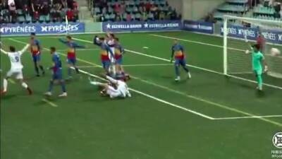 La jugada vs en el Andorra de Piqué con la que en el Castilla ya no pueden más