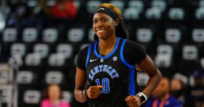 Basketball-'Game changer' Howard, Smith ready to rock WNBA draft