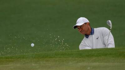 Scottie Scheffler in driving seat as Tiger Woods’ Masters challenge falters