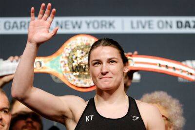 Katie Taylor upsets Amanda Serrano to win 'the biggest women's fight of all time'