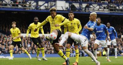 Soccer-Richarlison nets winner as desperate Everton beat Chelsea