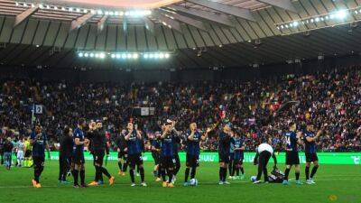 Inter keep pace with leaders Milan after nervy win at Udinese