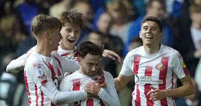 Sunderland strike late to reach League One play-off final