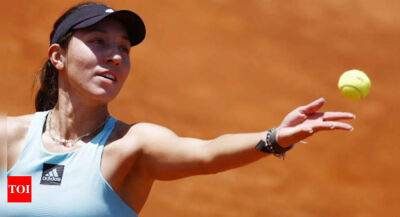 Pegula enters Italian Open second round after Samsonova thriller