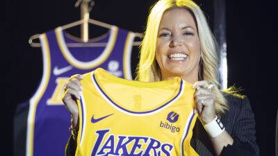Lakers' Jeanie Buss sounds off on disappointing season: 'I’m not happy, I’m not satisfied'