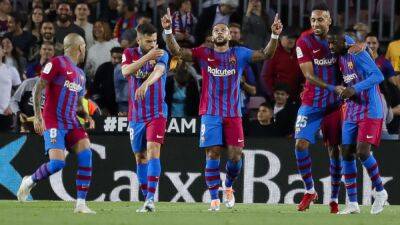 Dani Alves - Brais Méndez - Jordi Alba - Barcelona-Celta de Vigo en imágenes - en.as.com - Manchester - Madrid -  Santanderte
