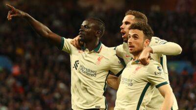 Mane swoops to keep Liverpool alive in title race