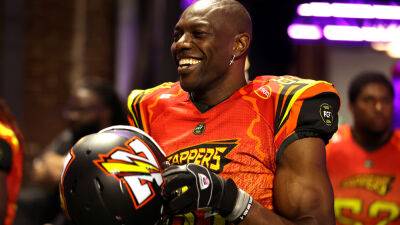 Terrell Owens involved in first Fan Controlled Football trade, but fans could vote against it