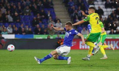 Jamie Vardy double lifts Leicester and piles more misery on Norwich