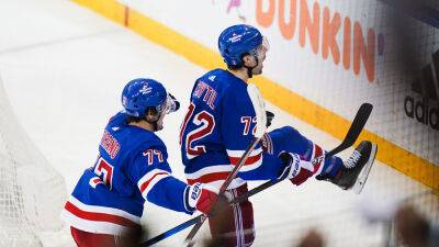 Rangers stave off elimination with comeback victory over Penguins, Sidney Crosby hurt