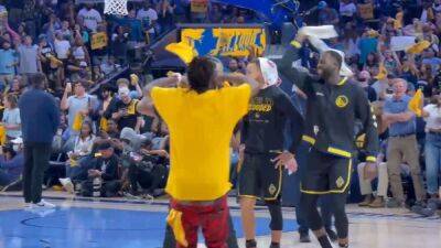 Los Warriors llegaron a perder de 55, él cobra 16 millones y en el descanso hizo esto - en.as.com - Madrid