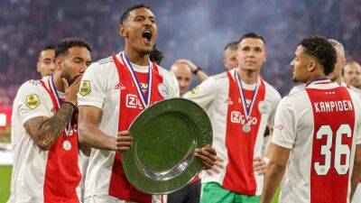 European wrap: Ajax wrap up title, Inter win Copa Italia