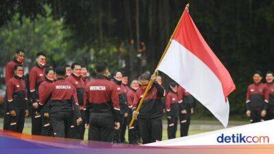 SEA Gams 2021: Defile Kontingen RI Tawarkan Keberagaman Nusantara