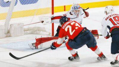NHL Rink Wrap: Verhaeghe stars, Crosby injured on night of comebacks