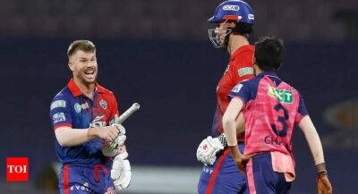 IPL 2022: Manjrekar calls to get rid of 'completely redundant' bails after Chahal-Warner incident - timesofindia.indiatimes.com -  Delhi -  Sanjay