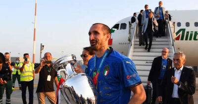 Giorgio Chiellini calls quits on Juventus after "joy of defending" created a legend