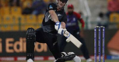 Cricket-Bracewell handed New Zealand contract, Neesham misses out