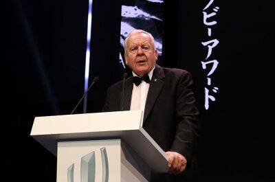 Bill Beaumont - World Rugby makes 5 new laws permanent - news24.com -  Sanction