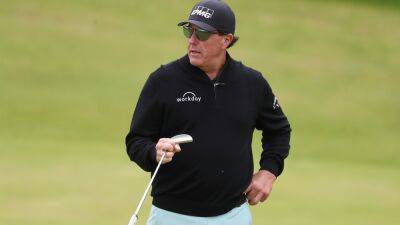 Defending champion Phil Mickelson withdraws from US PGA Championship