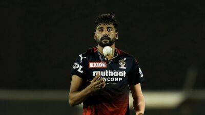 Josh Hazlewood - Punjab Kings - Mohammed Siraj - IPL 2022: Fans Train Guns At RCB's Mohammed Siraj After Yet Another Poor Outing - sports.ndtv.com - Australia - India -  Bangalore