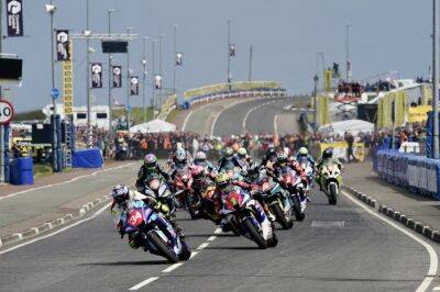 2022 NW200: Superstock victory brings Seeley hat-trick