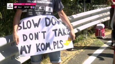 Dan Lloyd - Robbie Macewen - ‘Slow down!’ – Desperate fan pleads with riders to leave his Strava KOM record alone at Giro d'Italia - eurosport.com