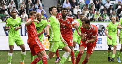 Soccer-Sloppy Bayern draw in season finale, Lewandowski ready to leave