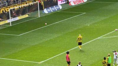 Lo de los fans del Dortmund es de otro mundo: se les va Haaland y lo despiden así...