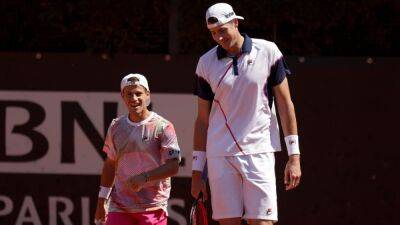 Isner y Schwartzman, a la final, con 38 centímetros de diferencia