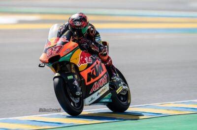 MotoGP Le Mans: Fernandez dominates Moto2 race of attrition