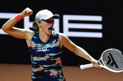 Iga Swiatek - Roland Garros - Maria Sakkari - Daria Kasatkina - Swiatek retains Italian Open to claim a 5th straight title - news24.com - France - Italy - Tunisia -  Rome