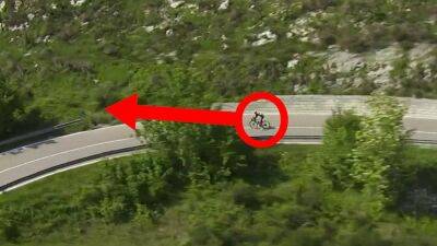 Robbie Macewen - ‘Heart in mouth’ – Terrifying moment Natnael Tesfatsion flies off road at high speed at Giro d’Italia - eurosport.com - Eritrea