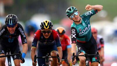 Richard Carapaz - Mikel Landa - Romain Bardet - Simon Yates - Jai Hindley upsets heavyweights on Blockhaus, Simon Yates crumbles, Juan Pedro Lopez keeps pink at Giro d’Italia - eurosport.com - Australia - Bahrain
