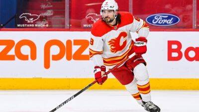 Dallas Stars - Darryl Sutter - Johnny Gaudreau - Tanev (undisclosed) absent from Flames' gameday skate - tsn.ca