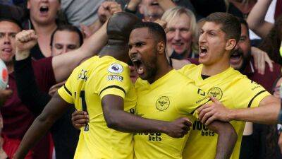 Nine-man Everton miss chance to secure Premier League status in Brentford defeat